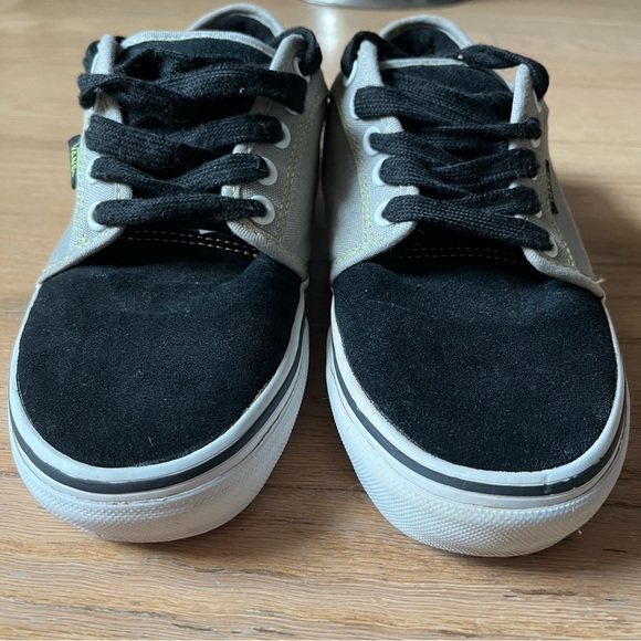 Vans 🛹 - Picture 4 of 11